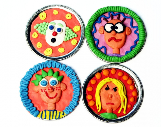 MAKING FACES – Modeling Clay Magnets