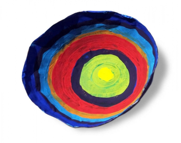 PAPIER-MÂCHÉ KANDINSKY BOWL – Form, Colour, Contrast